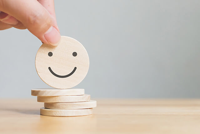 スマイルマークの積み木